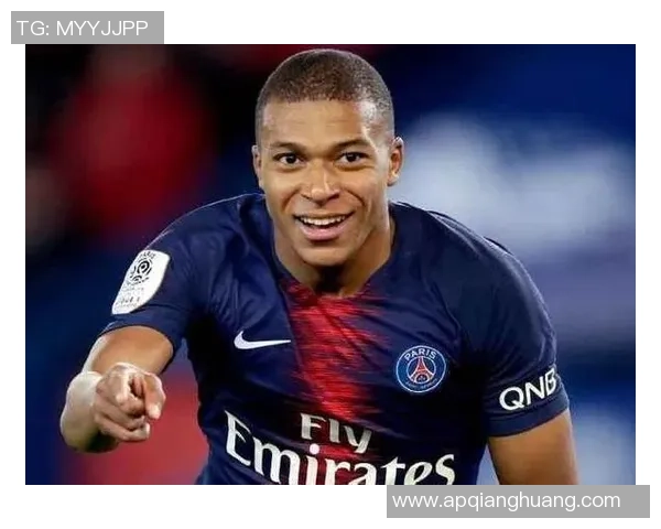 足球球星学历全解析：从绿茵场到课堂的传奇之路